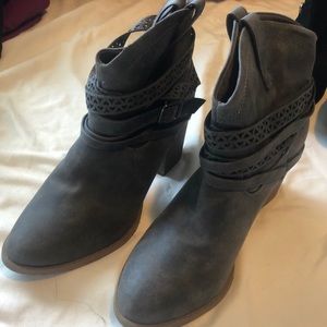 Grey suede rampage booties